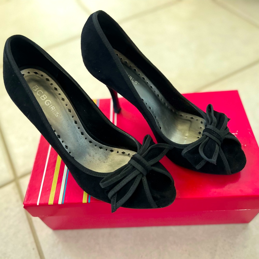 BCBGirls BG-Larry Black Suede/Grossgrain Women’s Pumps